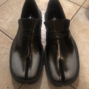 Maison Martin Margiela Black Split-Toe Loafers